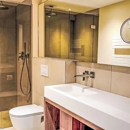 Iris-5 By Interhome 3*
