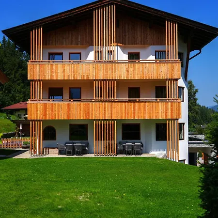 Iris-5 By Interhome