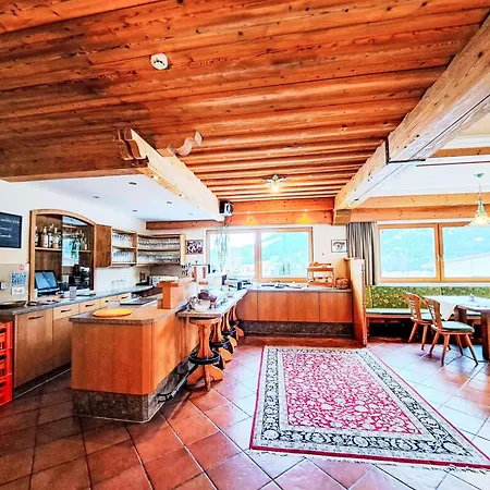 Iris-5 By Interhome 3* Auffach