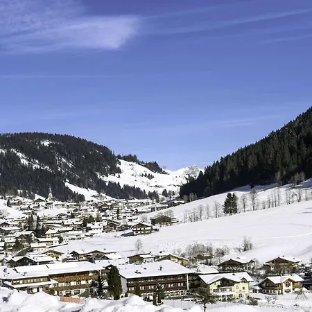 Iris-5 By Interhome 3* Auffach