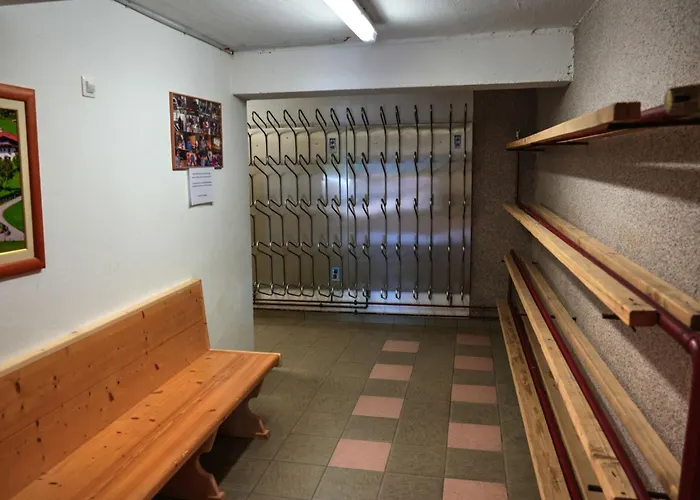 Iris-5 By Interhome 3*