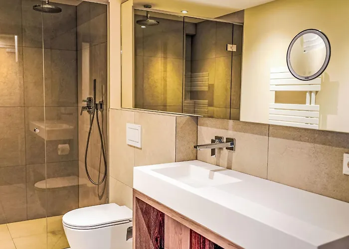 Iris-5 By Interhome 3*